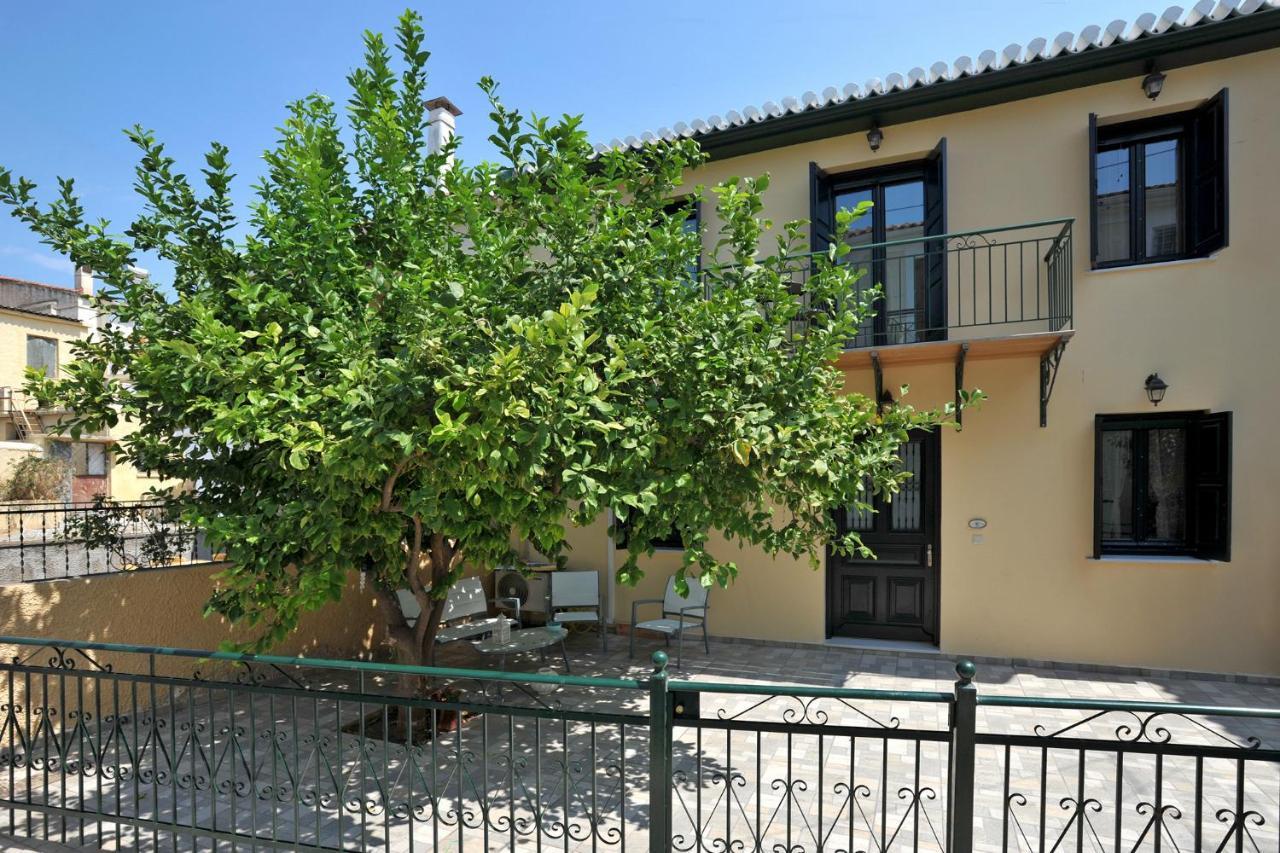 Giannitsa'S House Villa Galaxidi ภายนอก รูปภาพ